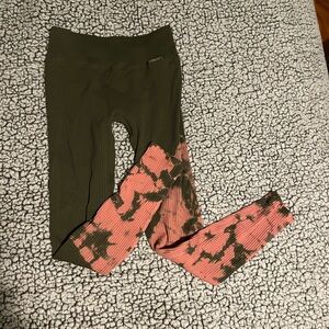 Bombshell Sportswear Leggings